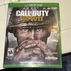 Call of Duty WWII for Xbox One - Green Case